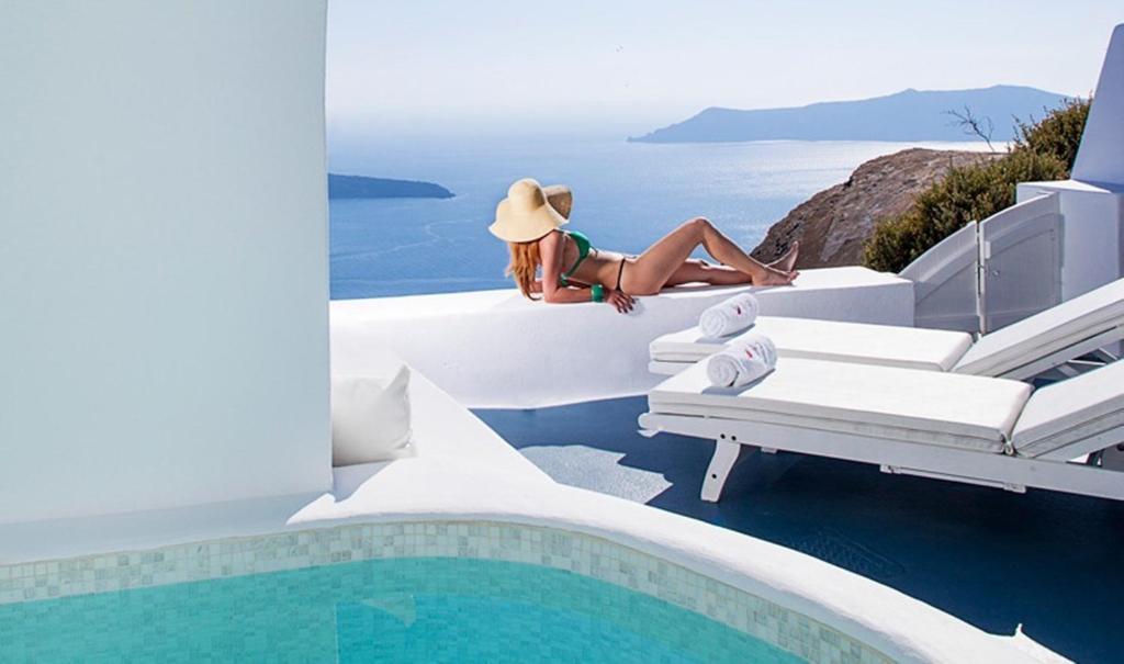 Aliko Luxury Suites Imerovigli  Rum bild